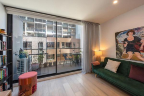Charming 1-BR Apt wPool & Gym -15 mins from City!